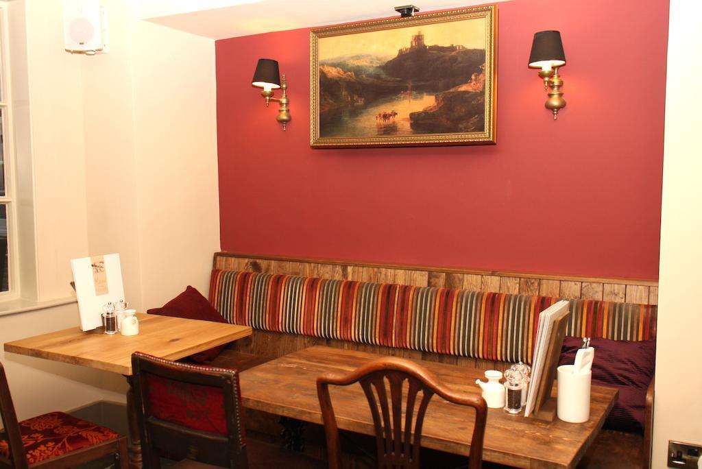 The Bear Hotel By Greene King Inns Hungerford Exteriér fotografie