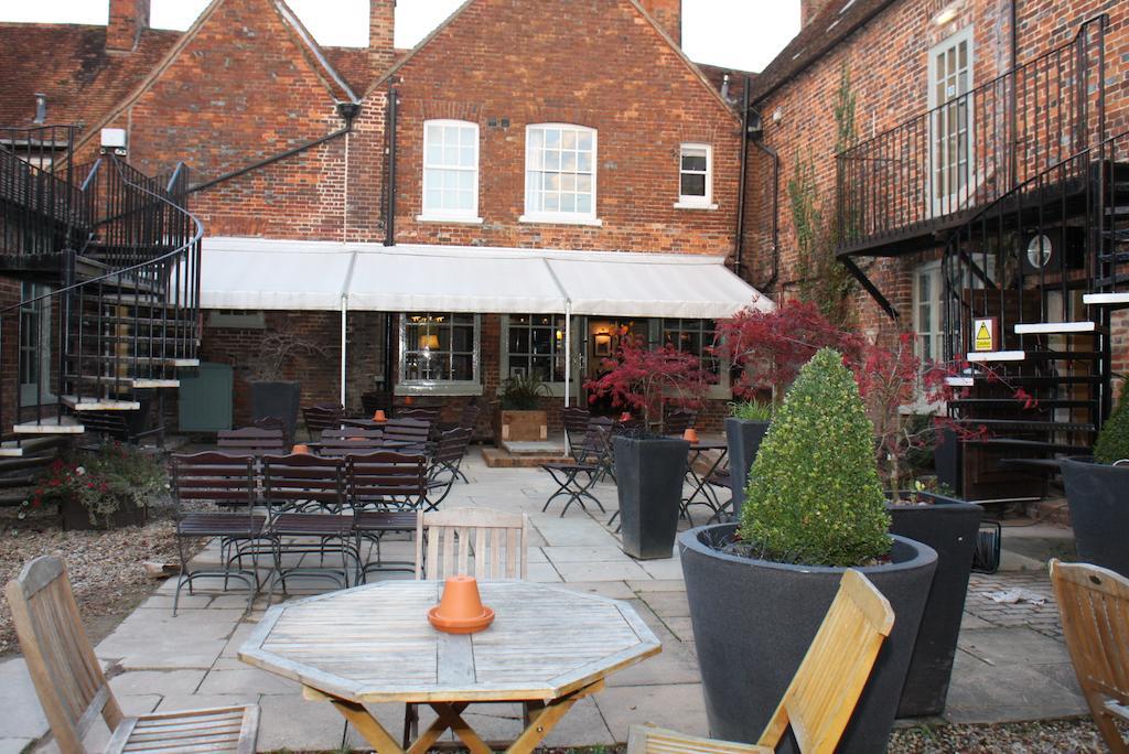 The Bear Hotel By Greene King Inns Hungerford Exteriér fotografie