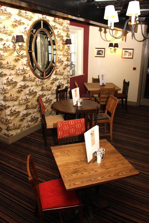 The Bear Hotel By Greene King Inns Hungerford Exteriér fotografie