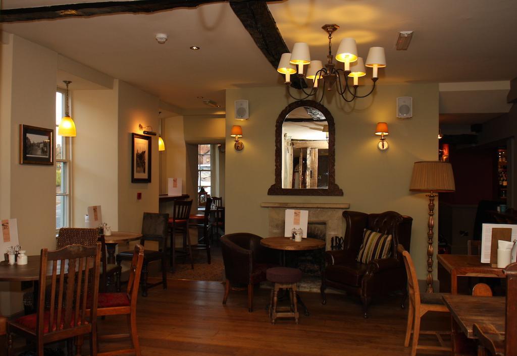 The Bear Hotel By Greene King Inns Hungerford Exteriér fotografie