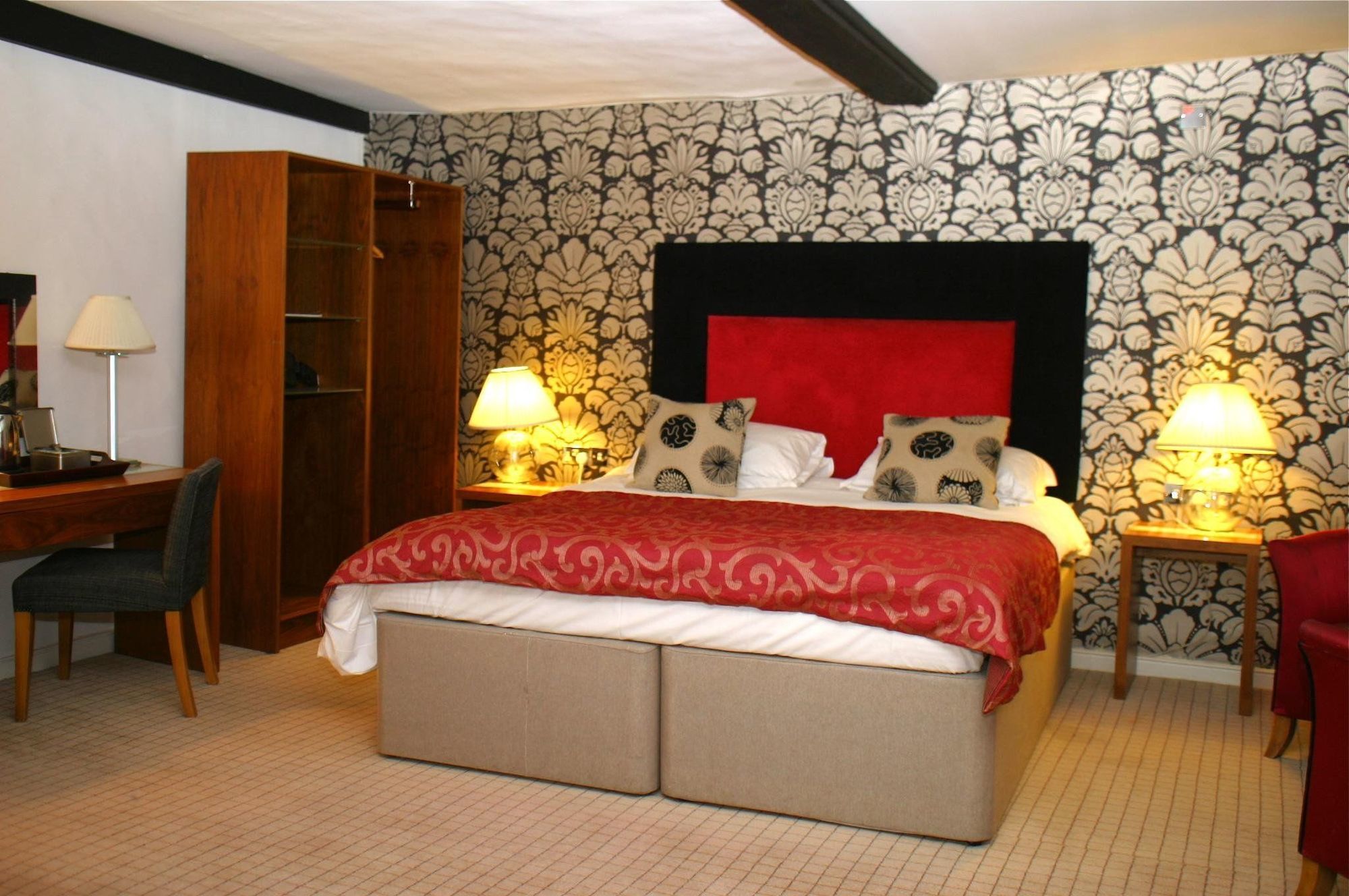 The Bear Hotel By Greene King Inns Hungerford Exteriér fotografie