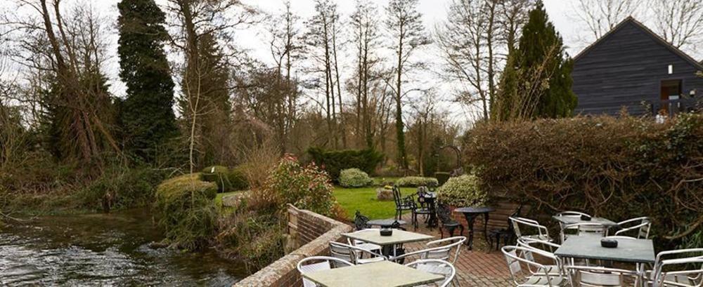The Bear Hotel By Greene King Inns Hungerford Exteriér fotografie