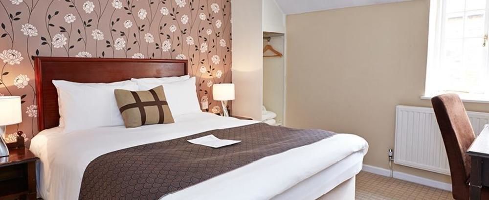 The Bear Hotel By Greene King Inns Hungerford Exteriér fotografie
