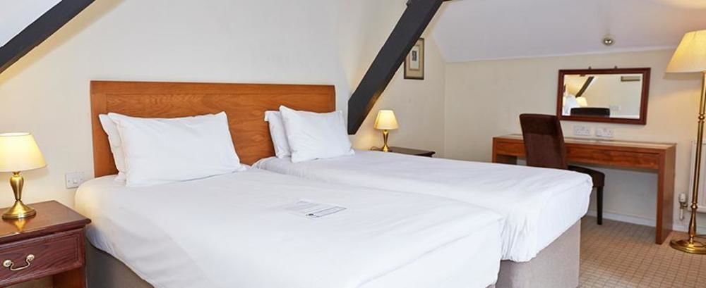 The Bear Hotel By Greene King Inns Hungerford Exteriér fotografie