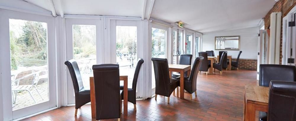 The Bear Hotel By Greene King Inns Hungerford Exteriér fotografie