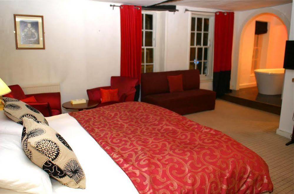 The Bear Hotel By Greene King Inns Hungerford Exteriér fotografie